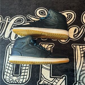 Nike Air Jordan 1 Mid “Nouveau” Men's Size 11